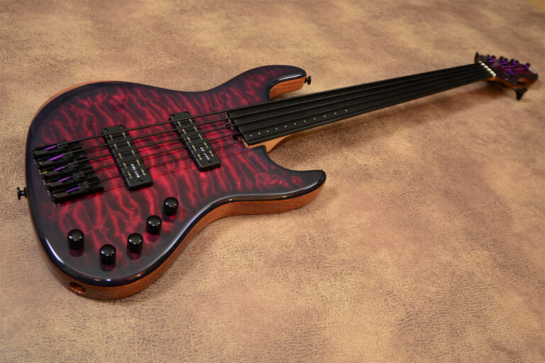 Myra Fretless 3