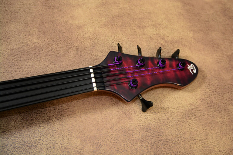 Myra Fretless 6