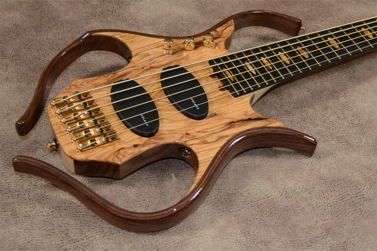 Sirya Deluxe 6 cordes 5