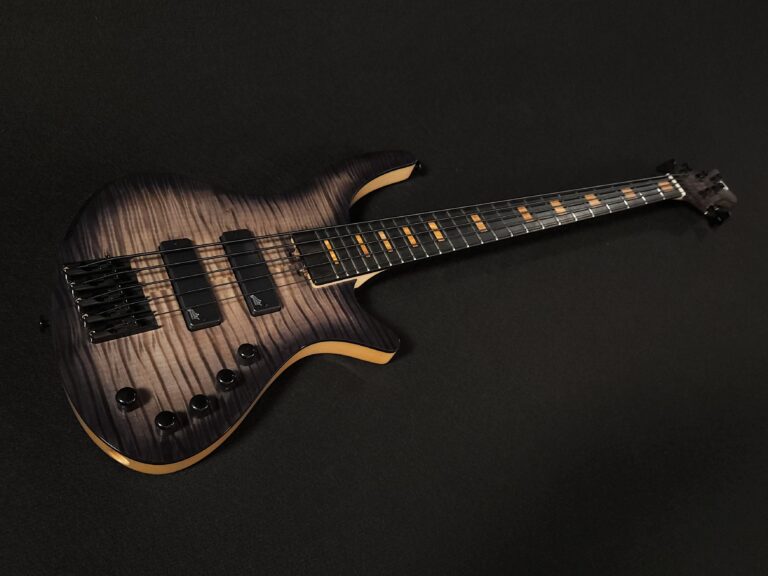 8Misiya 5 strings Lairat